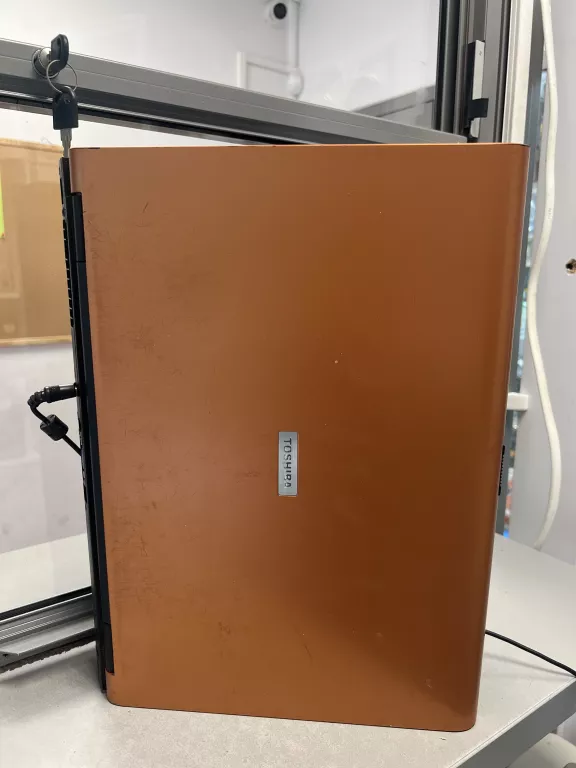 LAPTOP TOSHIBA 17" M60-175