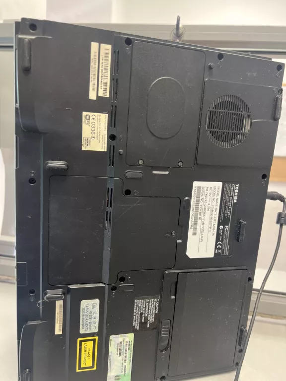 LAPTOP TOSHIBA 17" M60-175
