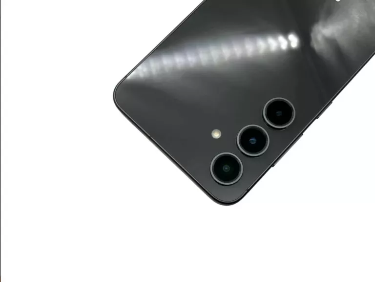 telefon-samsung-galaxy-s24-fe-5g-8128gb-67-120hz-4700mah-na-czesci-przekatna-ekranu-670