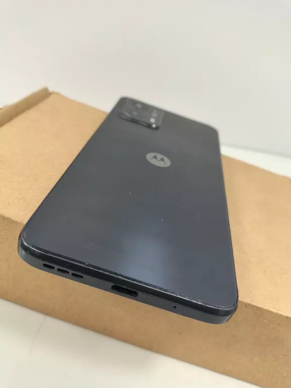 TELEFON SMARTFON MOTOROLA MOTO G13 4 GB / 128 GB