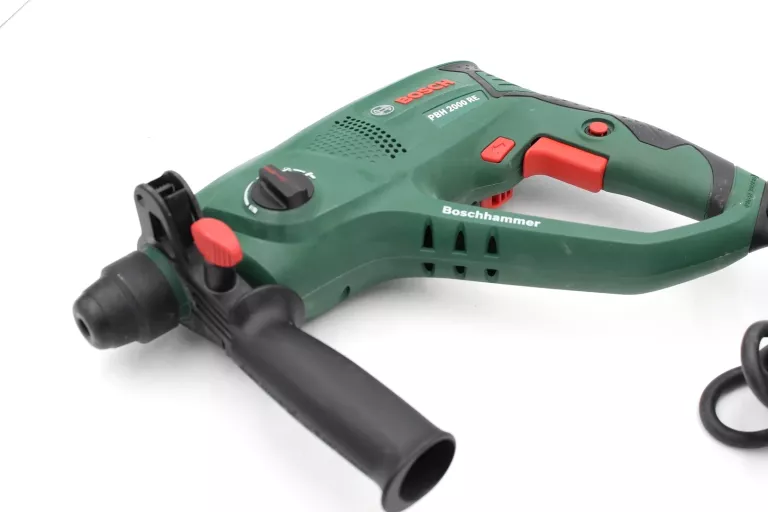 wiertarka-bosch-pbh-2000re-energia-udaru-17