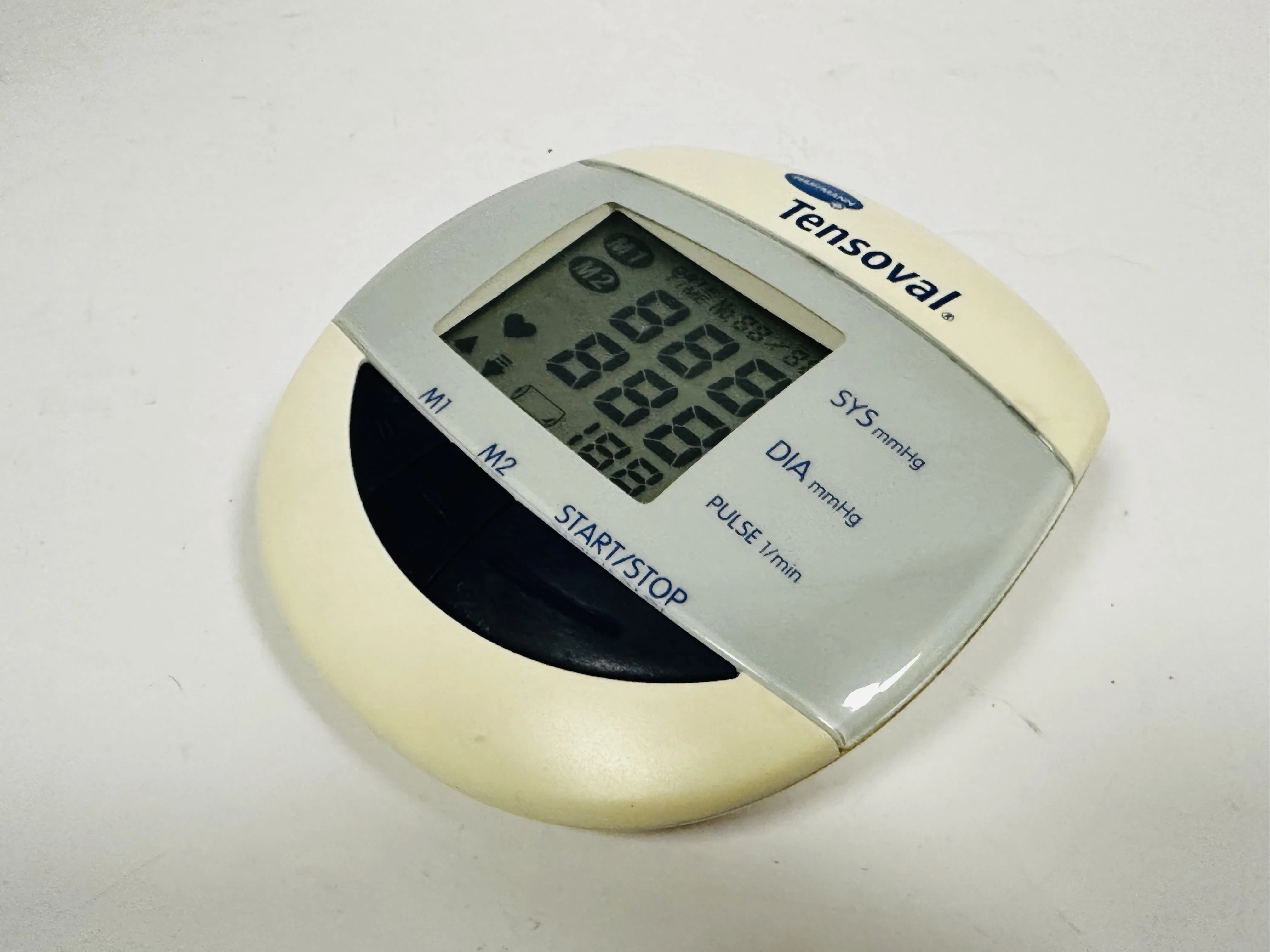 cisnieniomierz-naramienny-hartmann-tensoval-comfort-zestaw-stan-11323-2