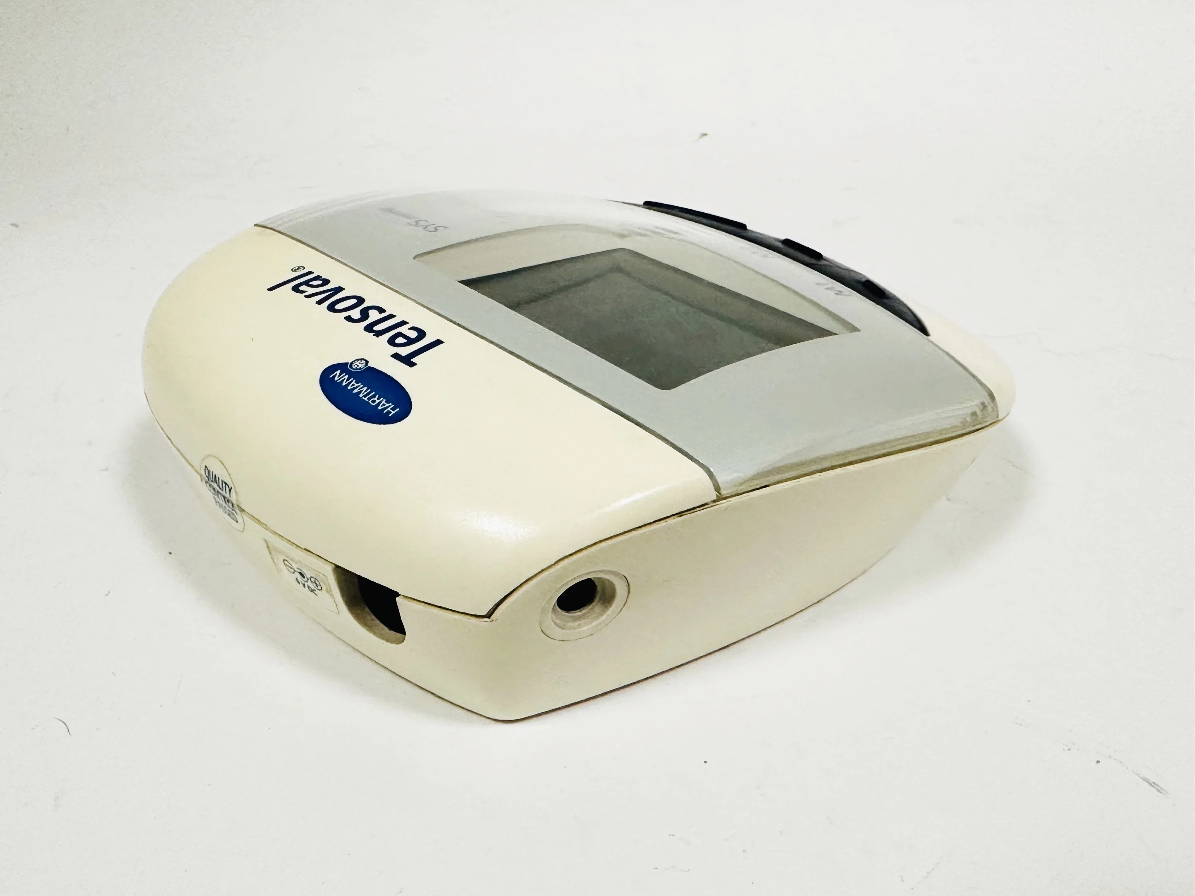 cisnieniomierz-naramienny-hartmann-tensoval-comfort-zestaw-miejsce-pomiaru-209402-239010