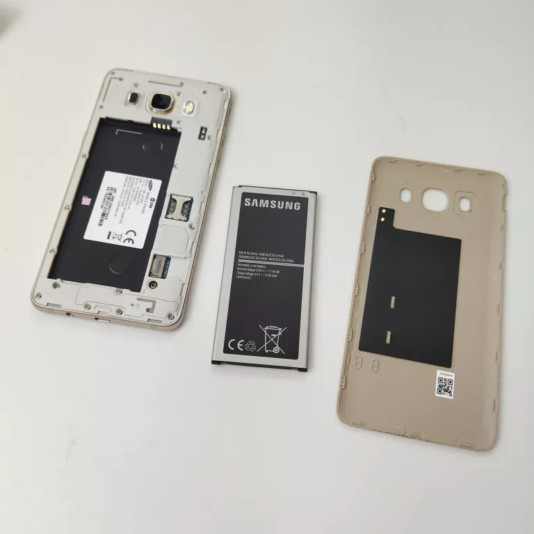 SAMSUNG GALAXY J5 ZŁOTY 1/16GB