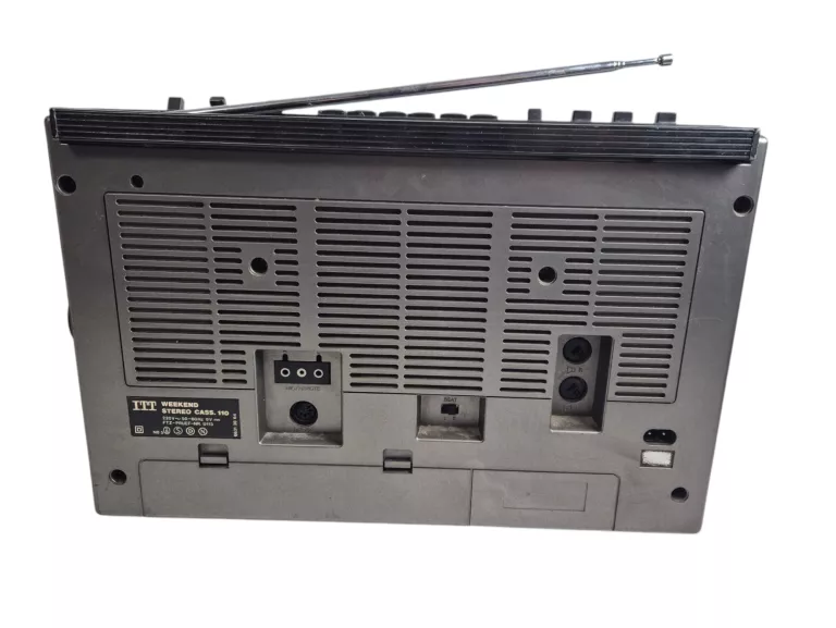 RADIOMAGNETOFON ITT WEEKEND STEREO 110