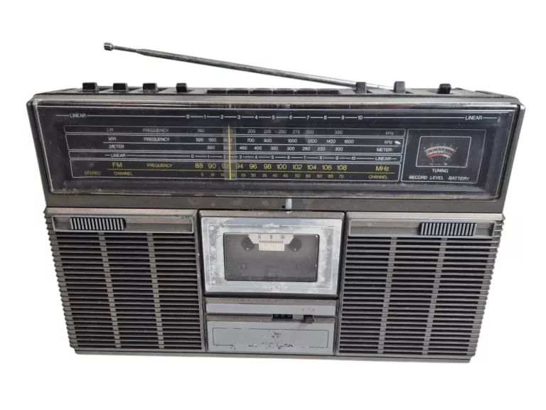 RADIOMAGNETOFON ITT WEEKEND STEREO 110