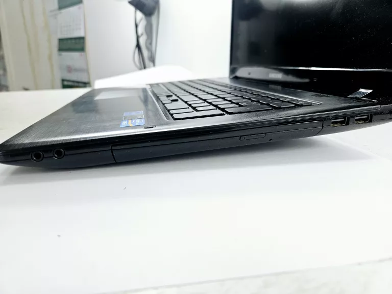 LAPTOP SAMSUNG 350E5C-S05PL 15,6 " INTEL CORE I3-3120M 4GB/500 GB