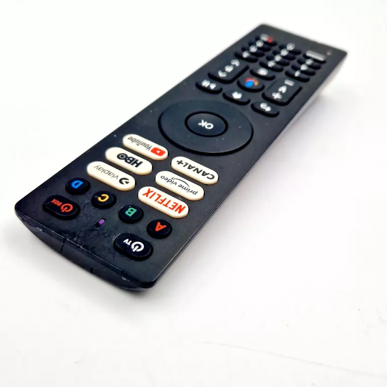 ANDROID TV PLAY BOX  TV + PILOT SPRAWNY