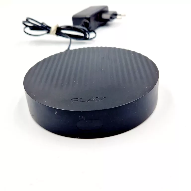 ANDROID TV PLAY BOX  TV + PILOT SPRAWNY