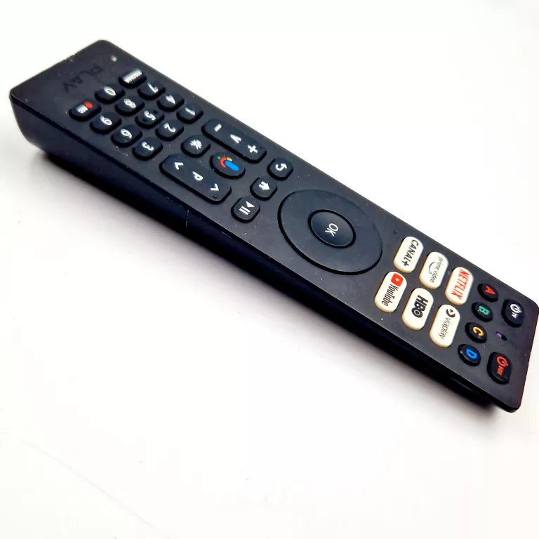 ANDROID TV PLAY BOX  TV + PILOT SPRAWNY
