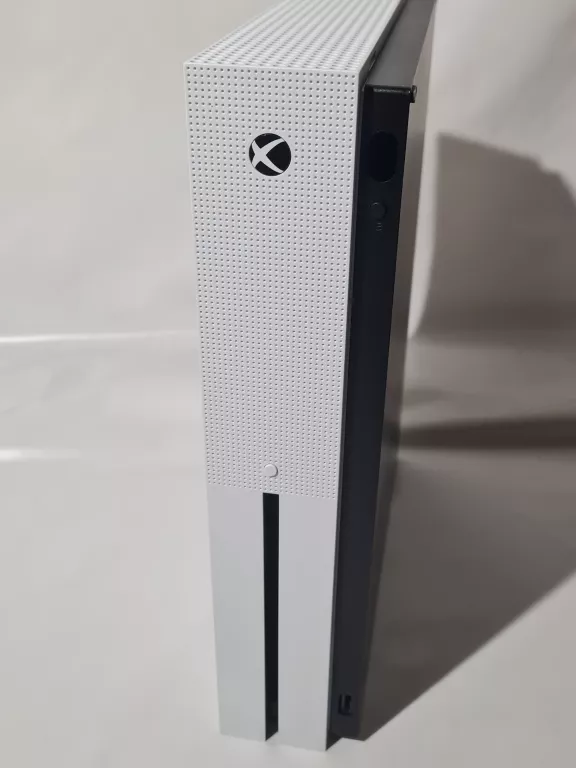 KONSOLA XBOX ONE S 1TB + PAD