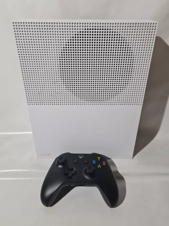 KONSOLA XBOX ONE S 1TB + PAD