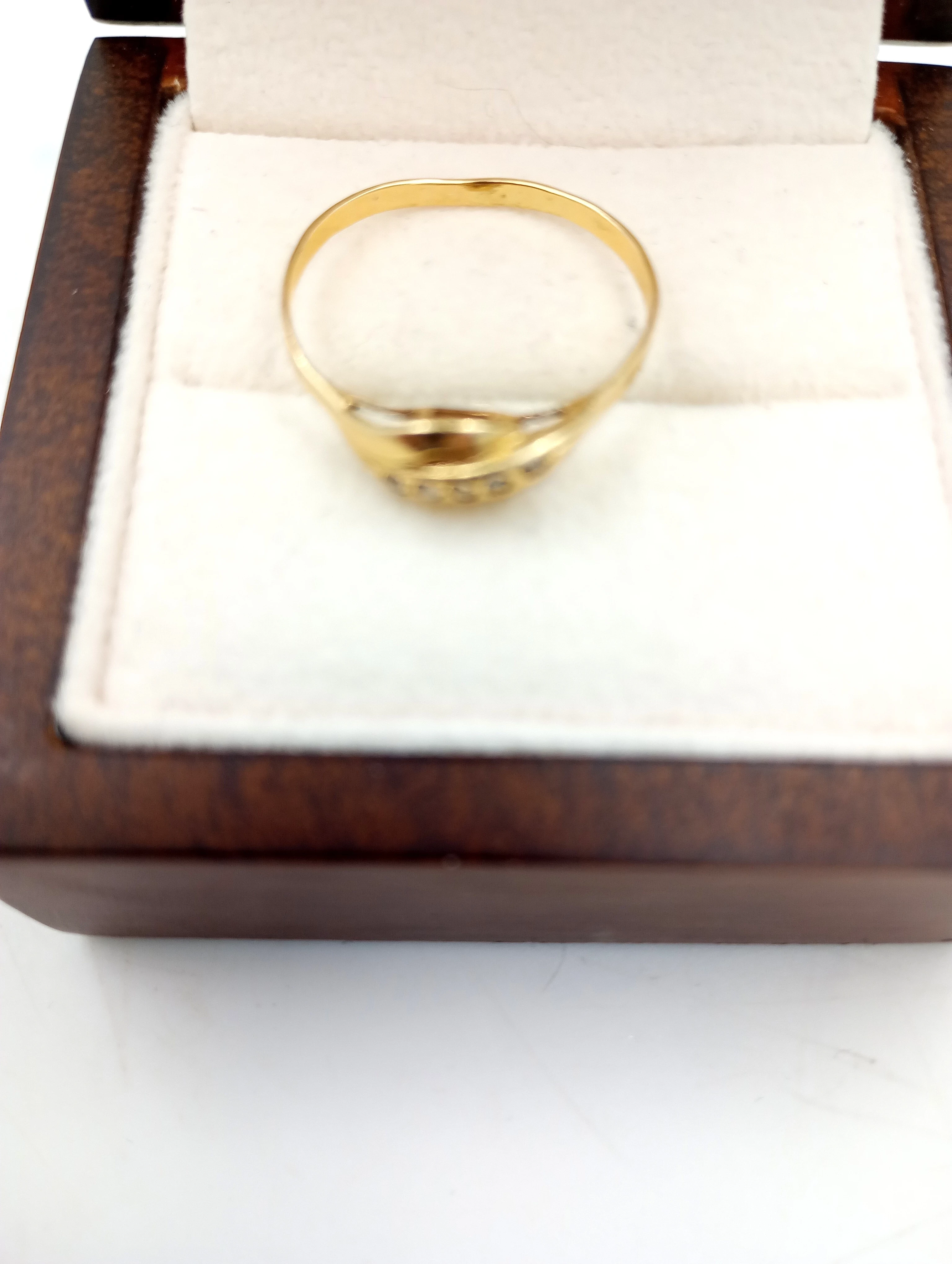 delikatny-zloty-pierscionek-123g585-r17-material-15835-2