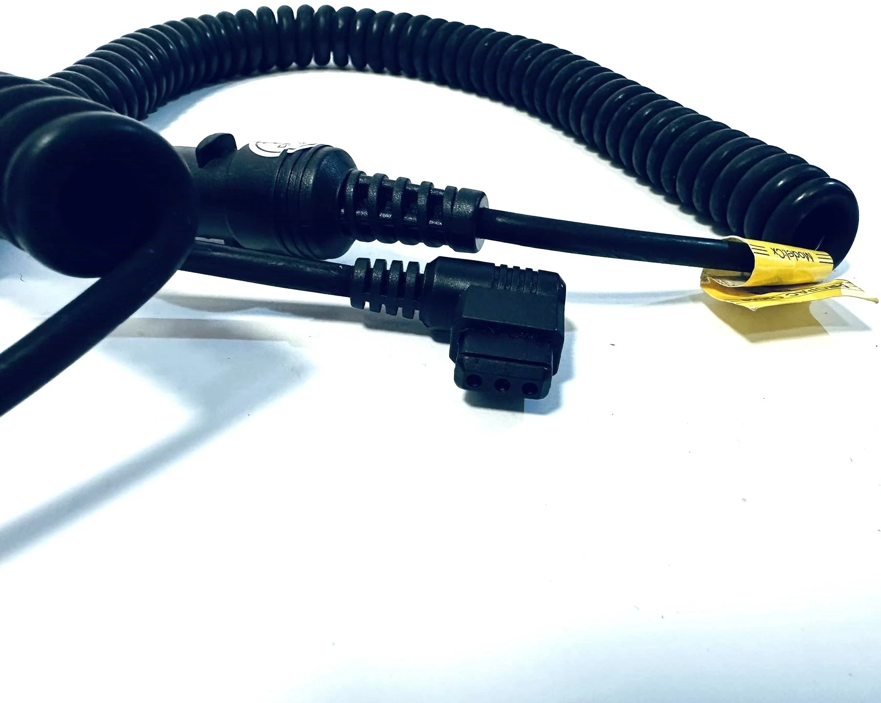 zasilacz-bateria-li-ion-do-lamp-blyskowych-kable-rynek-25-wrzesnia