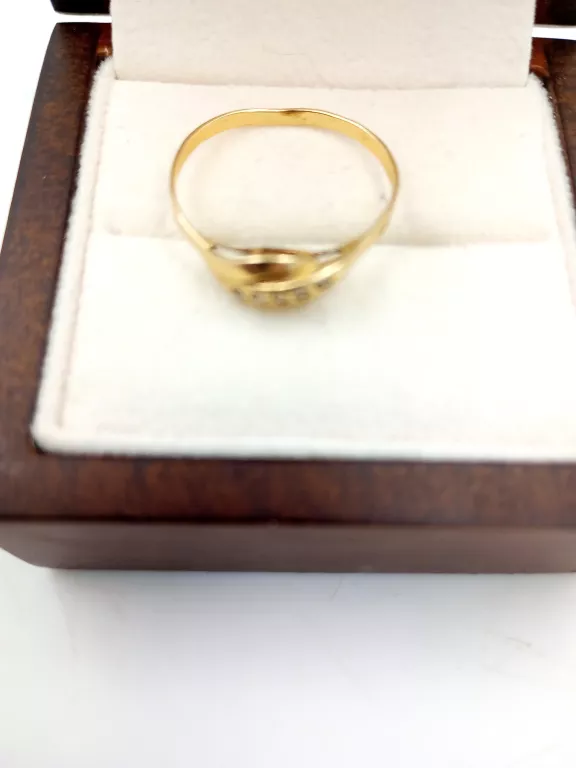 delikatny-zloty-pierscionek-123g585-r17-material-15835-2