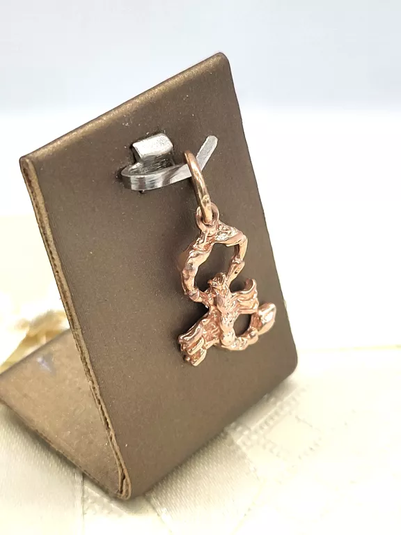 ZŁOTA ZAWIESZKA SKORPION 585/1,36G