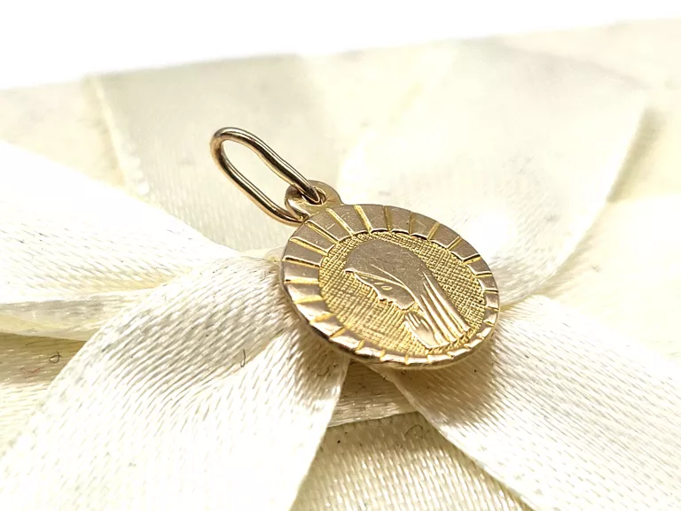 ZŁOTA ZAWIESZKA MATKA BOSKA 585/0,62G