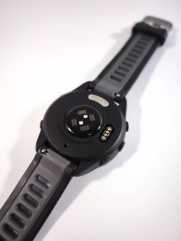 SMARTWATCH GARMIN FORERUNNER 165 GPS 43MM CZARNY KOMPLET