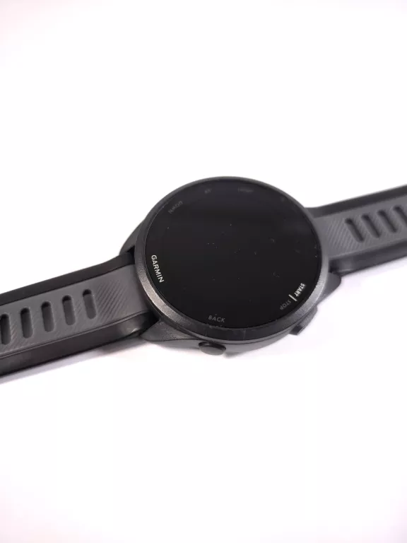 SMARTWATCH GARMIN FORERUNNER 165 GPS 43MM CZARNY KOMPLET