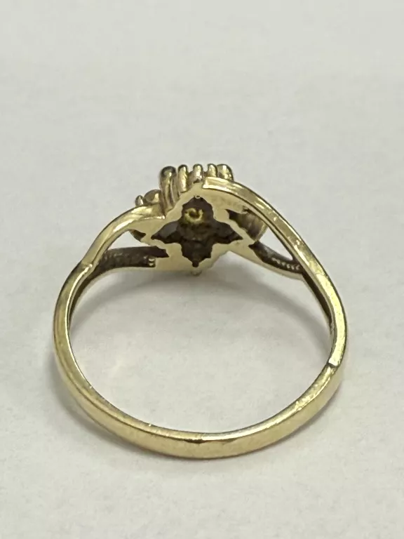 ZŁOTY PIERŚCIONEK(585) 3,02G R17