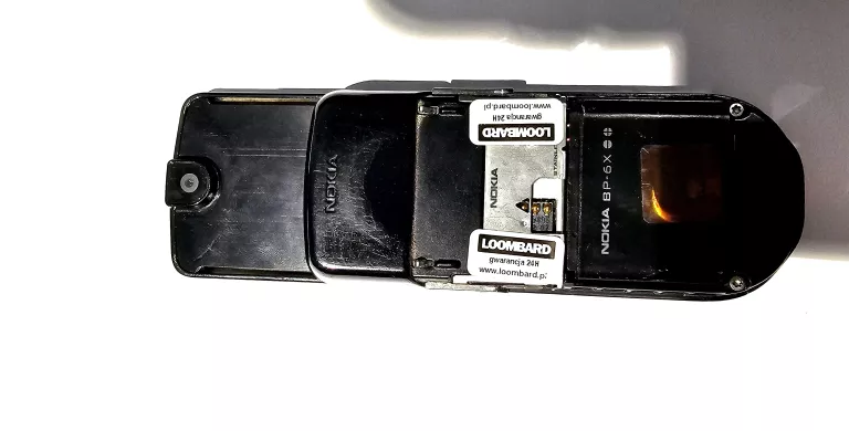 solidny-telefon-nokia-8800-typ-202685-212933