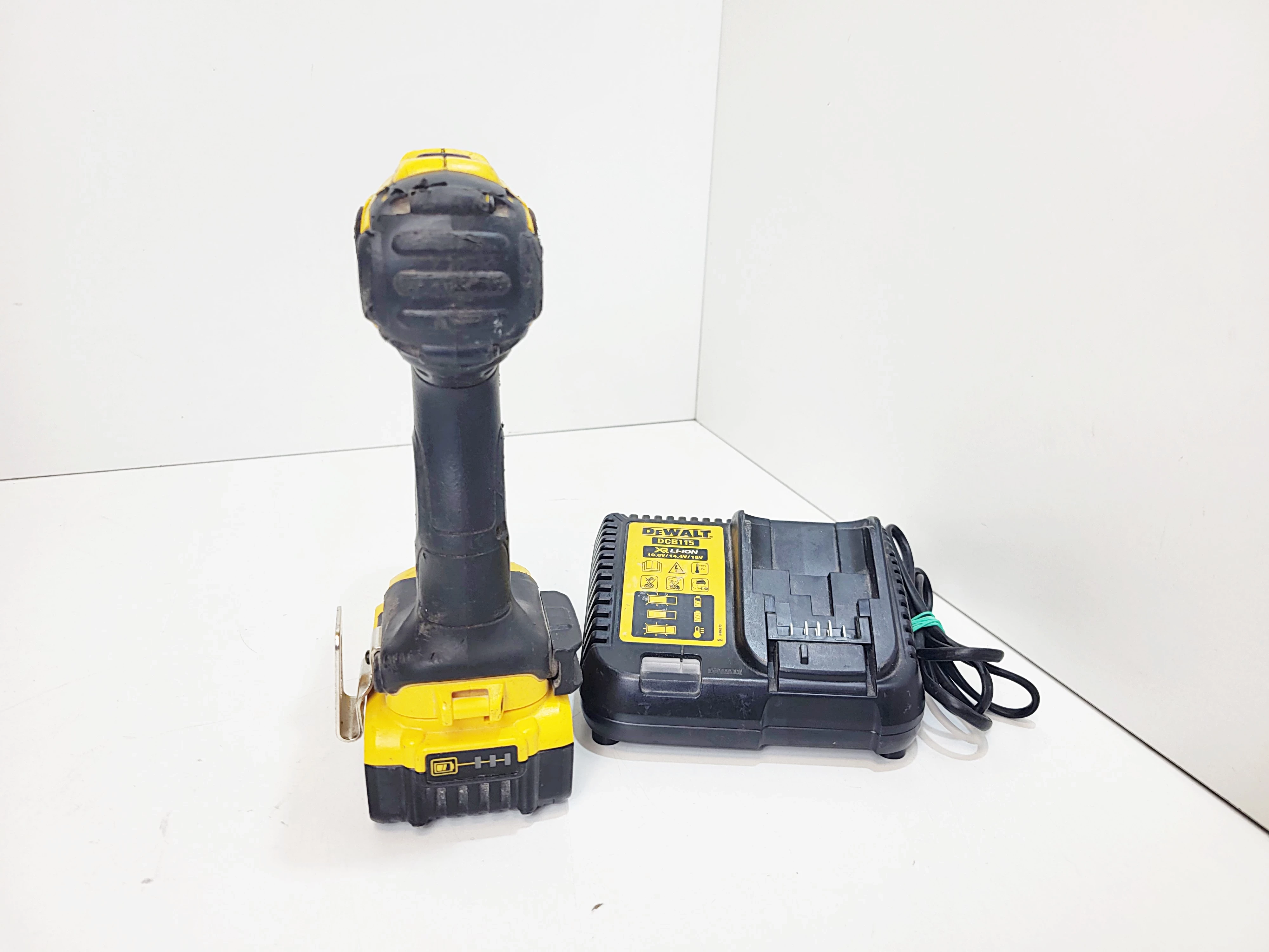 wkretarka-dewalt-dcd780m2-uzywana-rodzaj-silnika-204657-221321