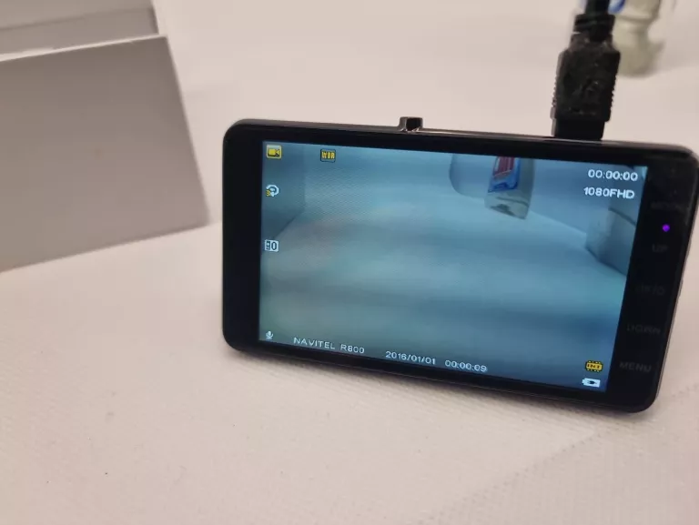 KAMERA SAMOCHODOWA NAVITEL DVR800