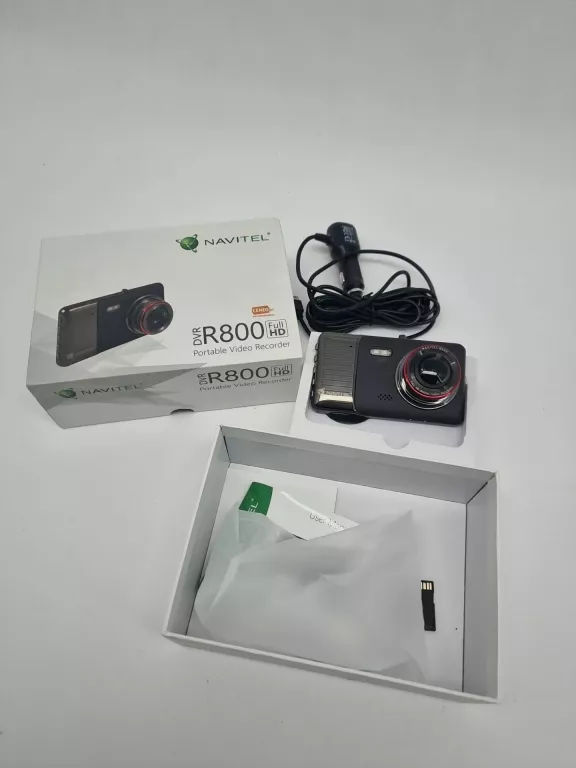 KAMERA SAMOCHODOWA NAVITEL DVR800