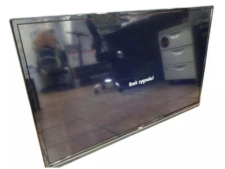 TELEWIZOR TCL L39E3000FC PILOT