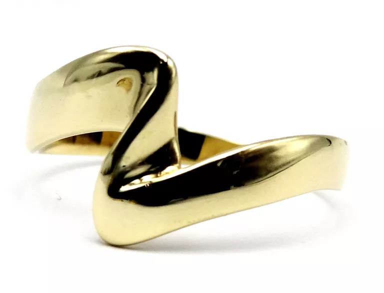 ZŁOTY PIERŚCIONEK (333) 3,15G R.24