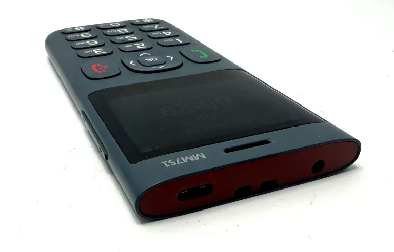 TELEFON MAXCOM MM751