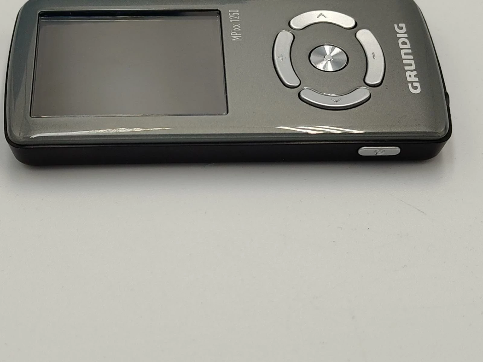 odtwarzacz-mp3-grundig-mpixx-1250-opis-zasilanie-209202-1769478