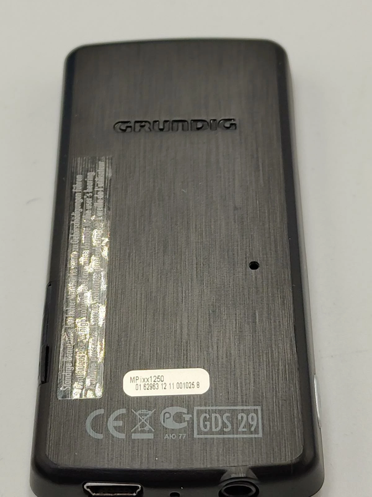 odtwarzacz-mp3-grundig-mpixx-1250-opis-wbudowana-pamiec-202869-214261