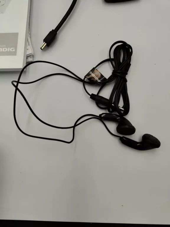 ODTWARZACZ MP3 GRUNDIG MPIXX 1250  OPIS