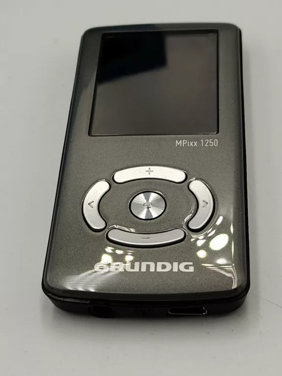 ODTWARZACZ MP3 GRUNDIG MPIXX 1250  OPIS