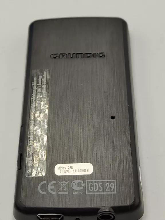 ODTWARZACZ MP3 GRUNDIG MPIXX 1250  OPIS