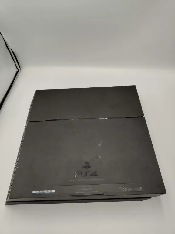 KONSOLA PLAYSTATION 4 500 GB CUH-1004A 2PADY