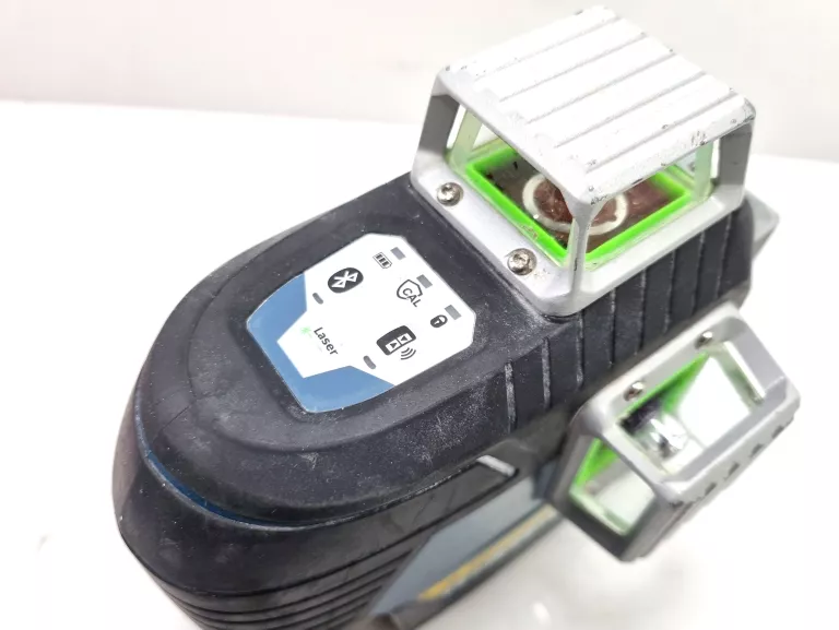 LASER LINIOWY BOSCH GLL 3-80 CG ZIELONY 3 LINIE AKU 3.0AH POKROWIEC