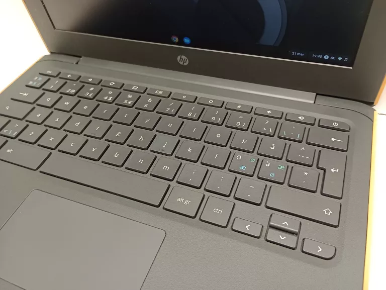 LAPTOP CHROMEBOOK HP ORANGE 4GB.32GB.AMMD