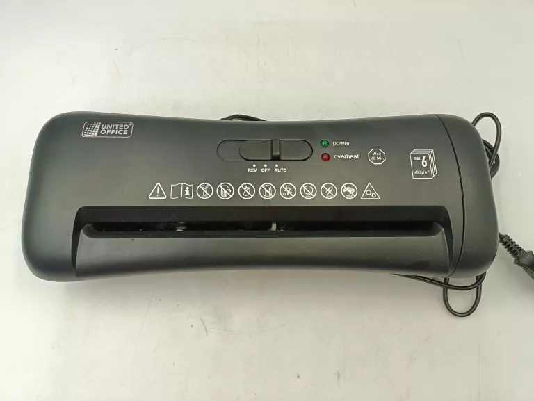 NISZCZARKA UNITED OFFICE UAV 190 B2 P-2