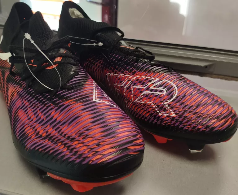 BUTY PIŁKARSKIE PUMA FUTURE 8 R,42