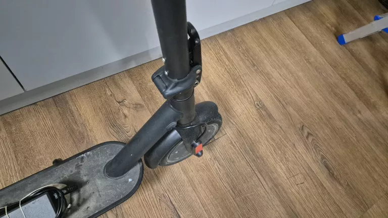 hulajnoga-fiat-f500-10-ladowarka-waga-1100