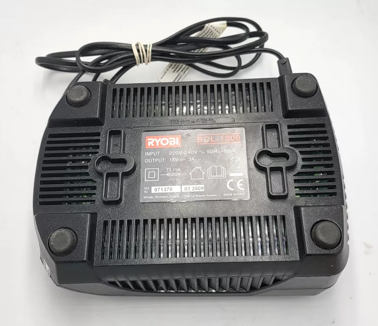 ŁADOWARKA RYOBI 18V MODEL BC-1800