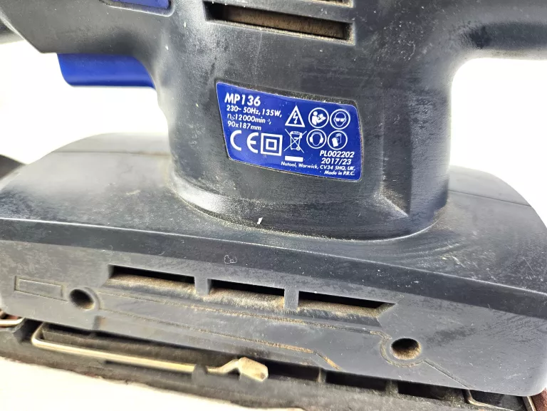 SZLIFIERKA OSCYLACYJNA 135W MP136 NUTOOL