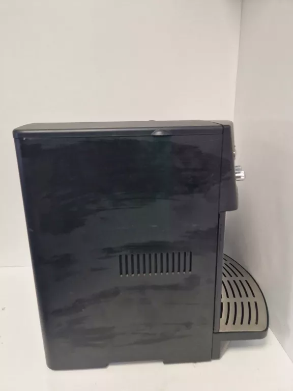 EKSPRES DELONGHI ESAM 3000