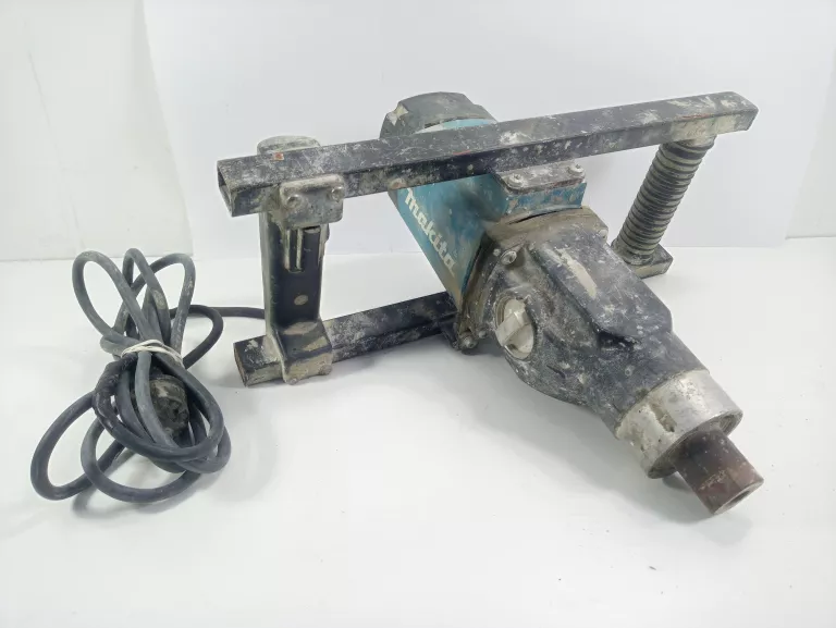 MIESZARKA MAKITA UT1600