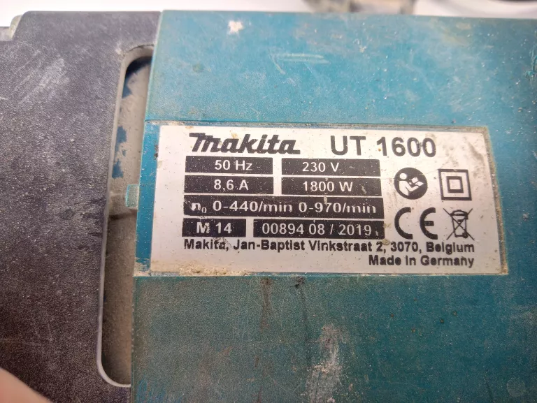 MIESZARKA MAKITA UT1600