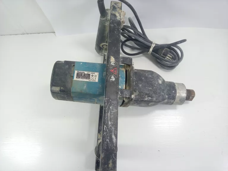 MIESZARKA MAKITA UT1600