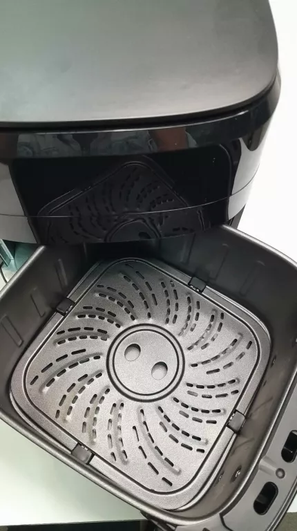 FRYTKOWNICA BEZTŁUSZCZOWA EMERIO AF-132067 1500 W 5 L