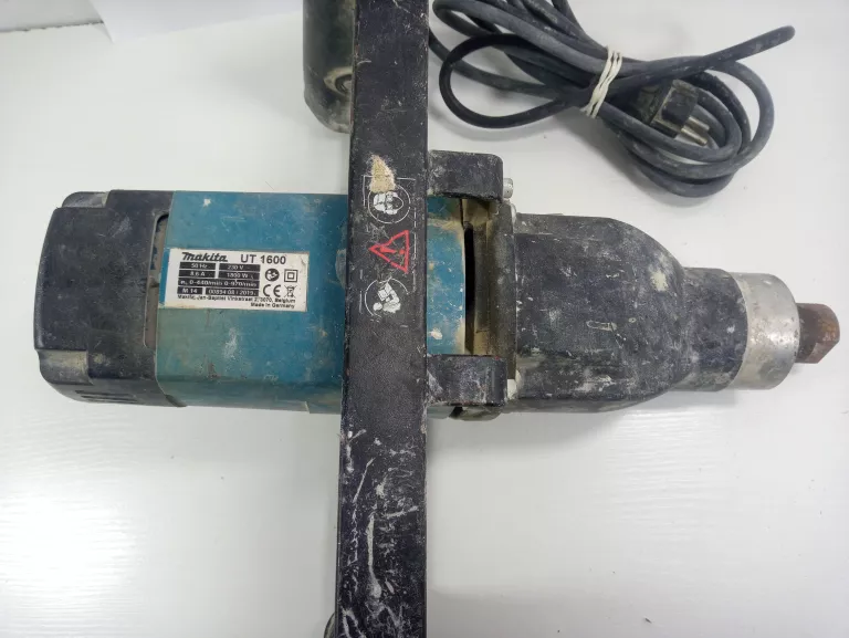 MIESZARKA MAKITA UT1600